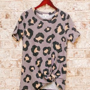 Casual Leopard Knot Top